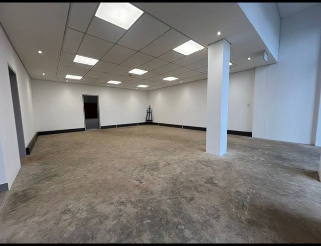 495M² WAREHOUSE TO LET IN HIGHVELD